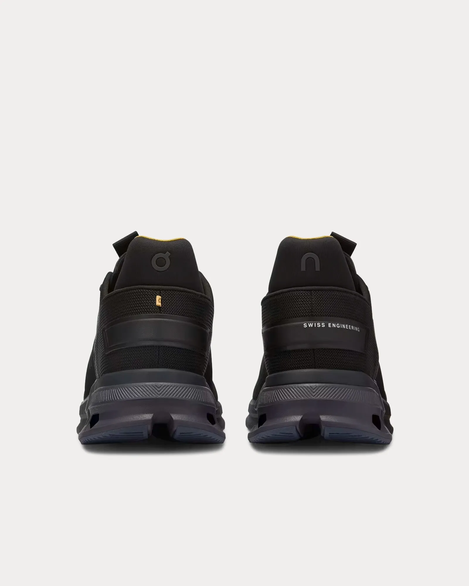 Cloudnova Flux Suma Black / Iron Running Shoes