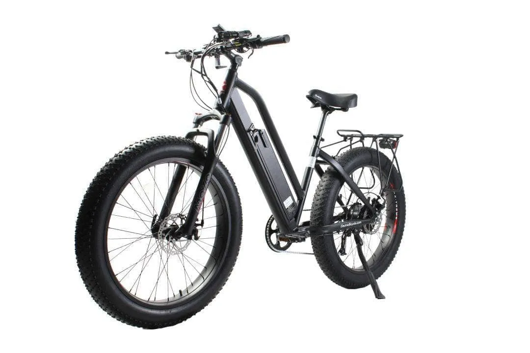X-Treme Boulderado 48 Volt 17 AH 500W Step-Through Fat Tire Mountain e-bike